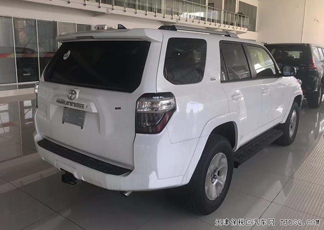 2018款丰田超霸SR5加规版 17轮/7座/天窗现车45万优惠购