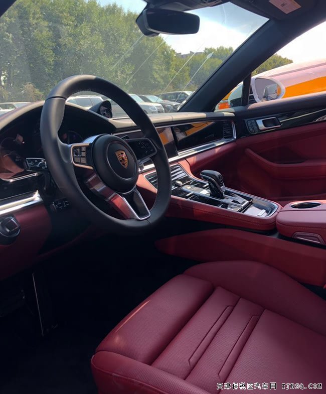 18款保时捷Panamera4S加规版 21轮/增强豪华包现车146万