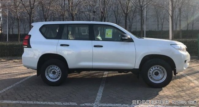 2019款丰田霸道2700中东版 17轮/底挂备胎现车42万优享