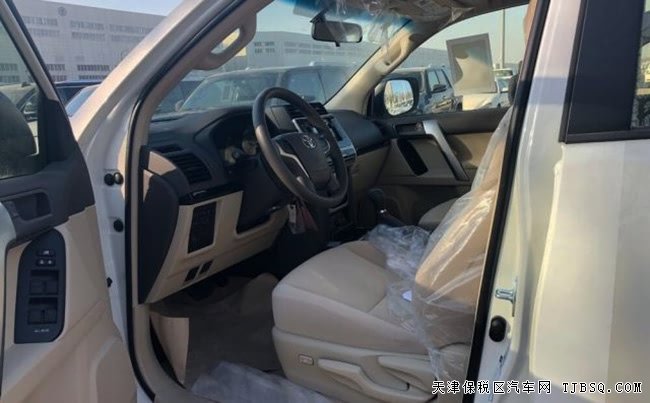 2019款丰田霸道2700中东版 17轮/底挂备胎现车42万优享