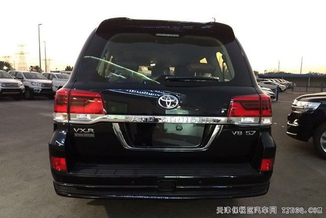 19款丰田酷路泽5700中东版 12气囊/20轮/天窗现车112万