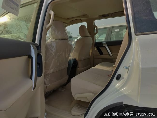 19款丰田霸道2700中东版 后挂备胎/18轮/天窗现车45.3万