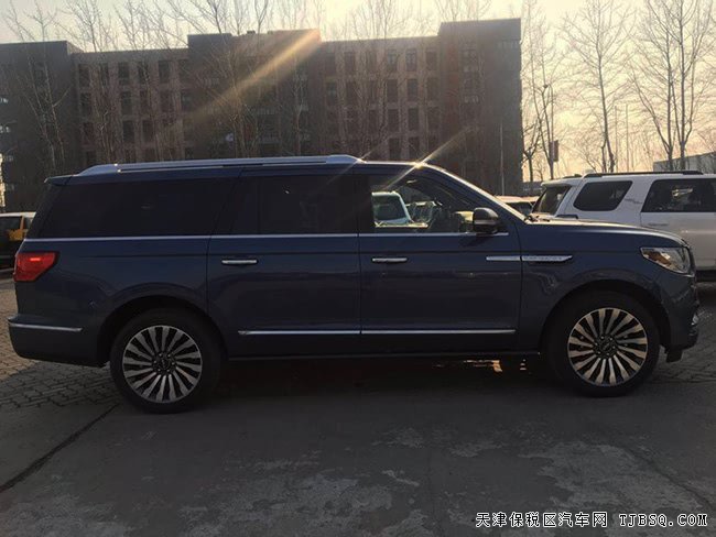 2018款林肯领航员美规版 300A/科技包/座椅包现车115万