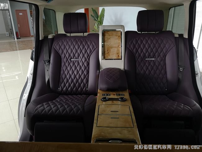 2018款路虎揽胜3.0T创世加长版 平行进口优享极致