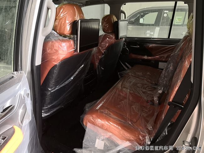 2018款雷克萨斯LX570中东铂金版 21轮/金属漆现车147万