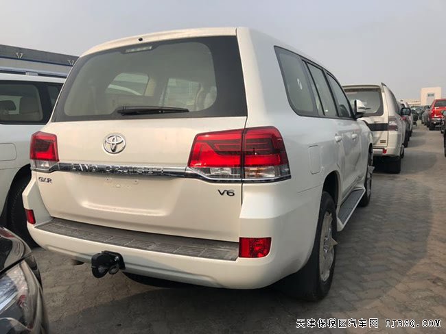 2019款丰田酷路泽4000中东版 18轮/天窗/七座现车68.5万