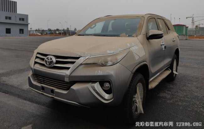 18款丰田穿越者2700中东版 17铝轮/3气囊/7座现车31.5万