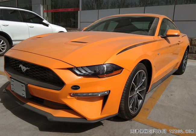 2018款福特野马2.3T加规版 10速/18轮/小尾翼现车33.8万