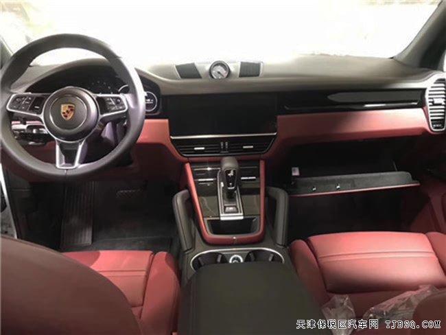 2019款保时捷卡宴3.0T加规版 运动SUV现车优惠尽享
