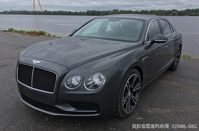 2018款宾利飞驰V8S欧规版 4.0T V8现车惠满津城