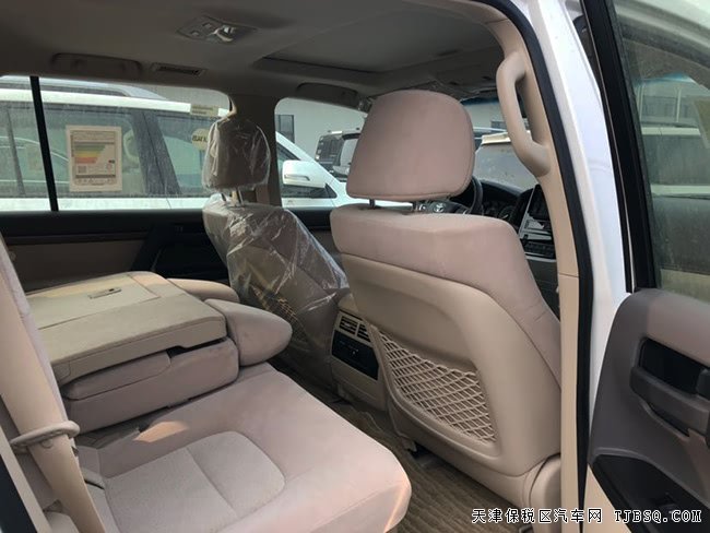 2019款丰田酷路泽4000中东版 18轮/天窗/七座现车67.8万