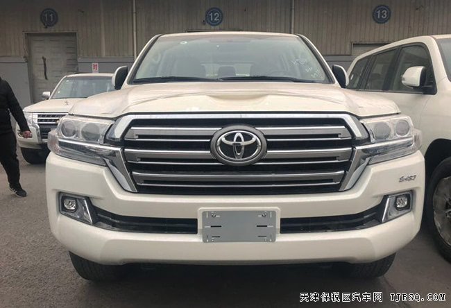 2019款丰田兰德酷路泽5700中东版 天津港现车热卖