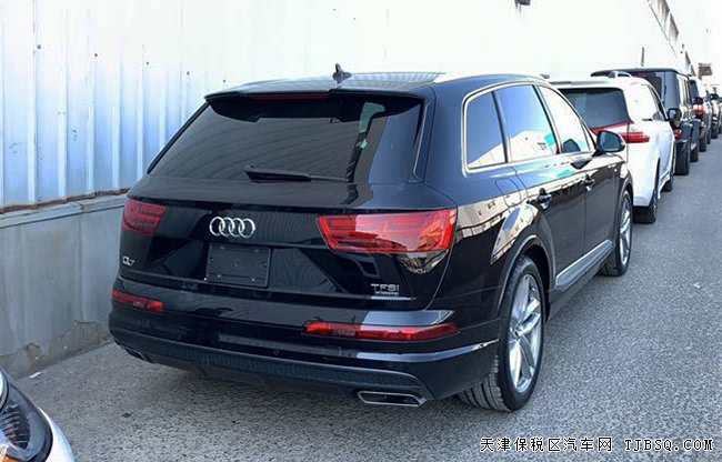 平行进口18款奥迪Q7加规版 21轮/驾辅包/动态包现车84万