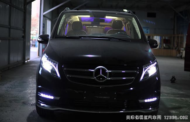 2019款奔驰V250中东版 19轮/LED大灯/商务座椅现车62万