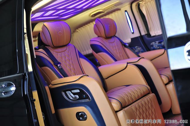 2019款奔驰V250中东版 19轮/LED大灯/商务座椅现车62万