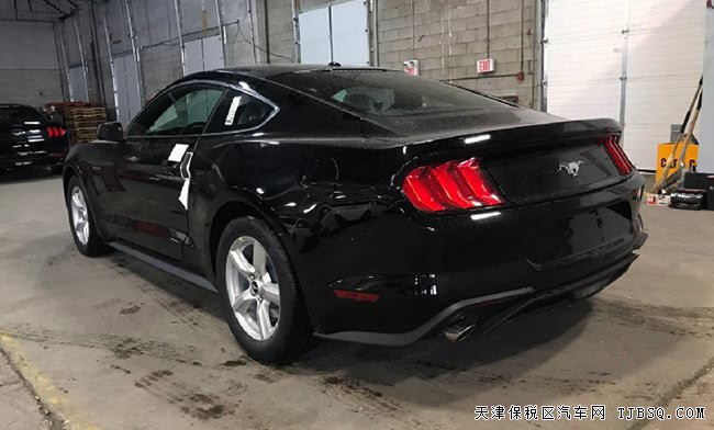 2019款福特野马2.3T加规版 氙灯/17轮/倒影现车29.5万