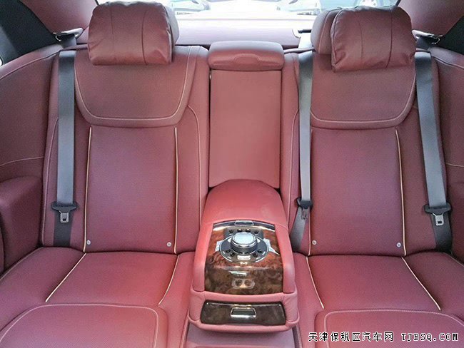 19款劳斯莱斯古思特6.6T加长版 19轮/全景天窗现车545万