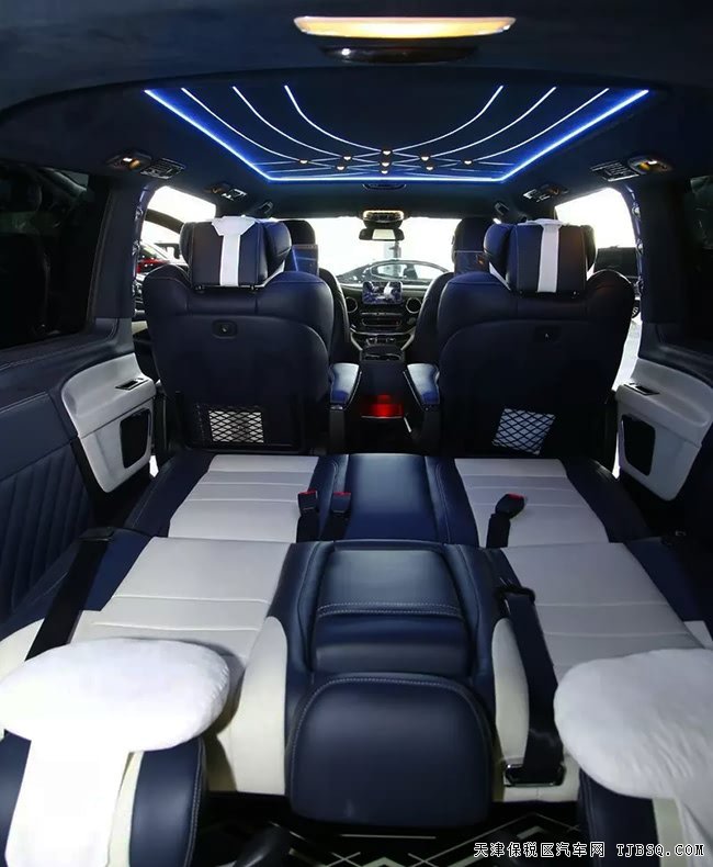 平行进口19款奔驰V250中东版 天津港现车优惠促