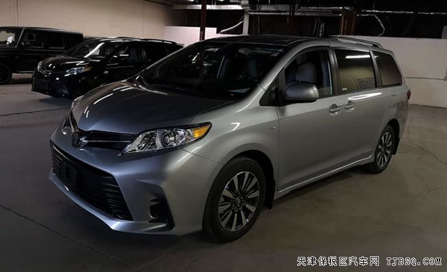 2019款丰田塞纳3.5L四驱标配版 7座/18轮/雷测现车47万