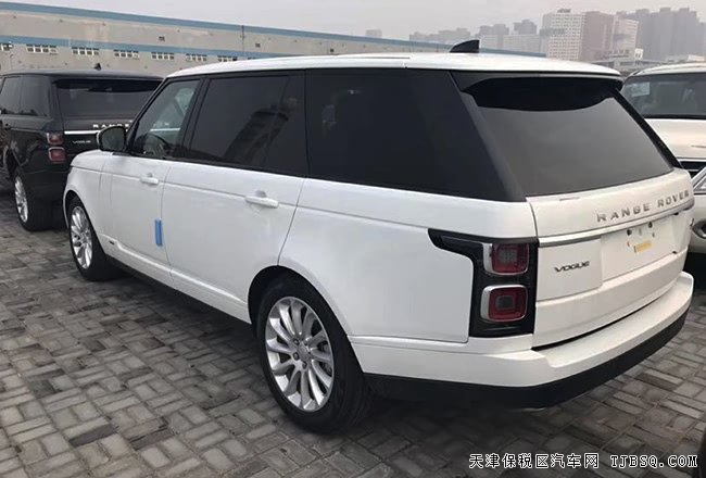 2018款路虎揽胜3.0T加长版 20轮/全景/电吸门现车136万