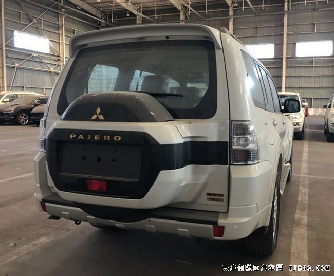 2018款三菱帕杰罗V97中东版 平行进口现车优享极致