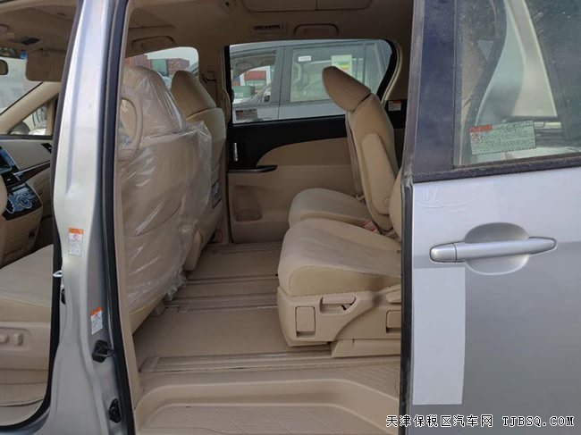 19款丰田普瑞维亚中东版7座MPV 双天窗/17轮现车38.5万