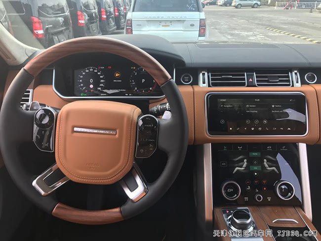 19款路虎揽胜3.0T柴油创世加长版 22轮/创世包现车160万
