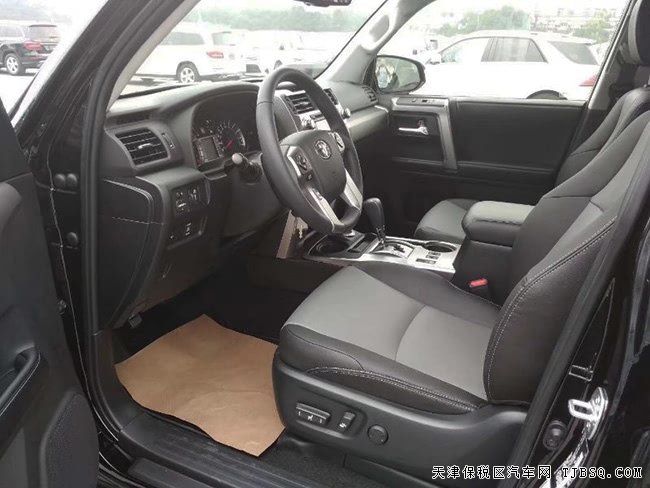 2019款丰田超霸4.0L加规版 7座/17铝轮/天窗现车42.5万