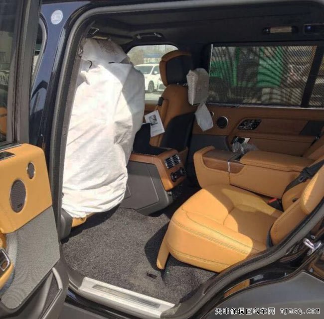 19款路虎揽胜3.0T创世加长 金属漆/22轮/驾辅现车153万