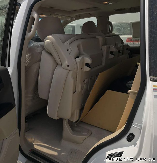 18款丰田酷路泽4600中东版 18轮/天窗/后挂备胎现车81万