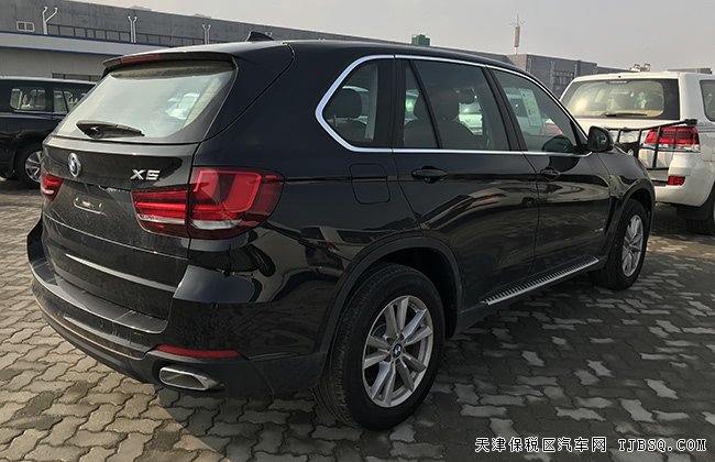 平行进口车18款宝马X5中东版 18轮/全景天窗现车55.8万