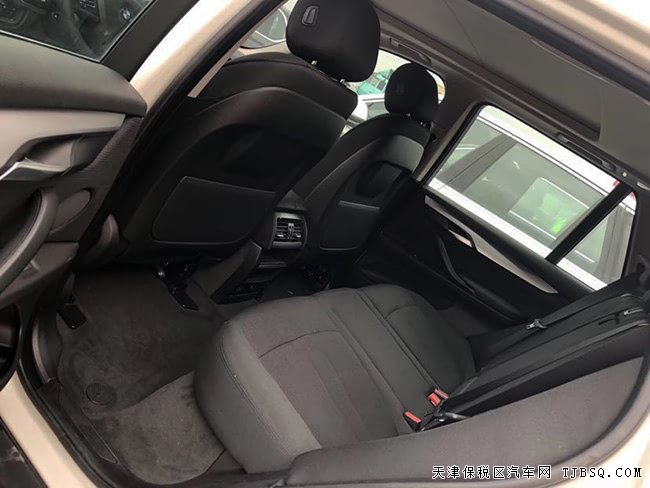 平行进口车18款宝马X5中东版 18轮/全景天窗现车55.8万