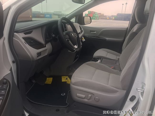 2019款丰田塞纳3.5L两驱XLE版 17轮/7座手续现车42.5万