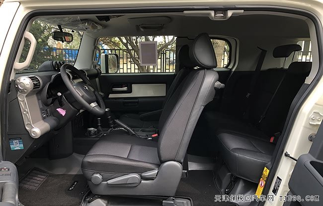 2019款丰田FJ酷路泽4.0L中东版 全路况SUV现车酬宾