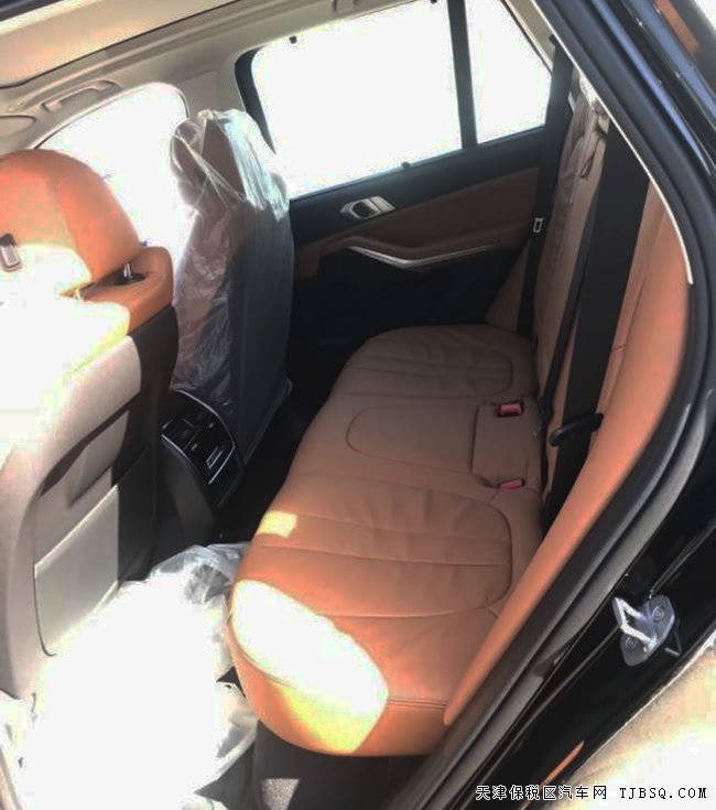 平行进口车19款宝马X5中东版 3.0T公路越野尽享折扣