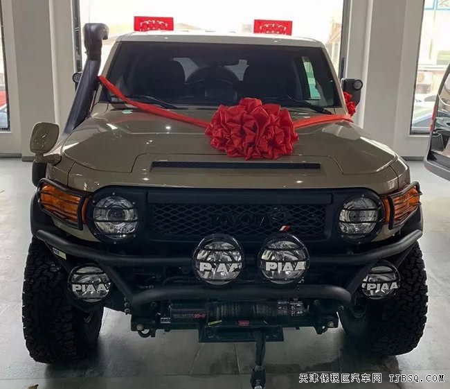 2019款丰田FJ酷路泽4.0L中东版 平行进口尽享极致