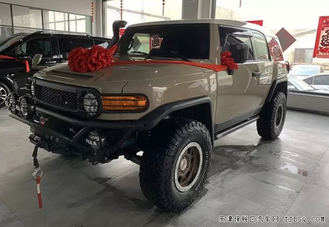 2019款丰田FJ酷路泽4.0L中东版 平行进口尽享极致
