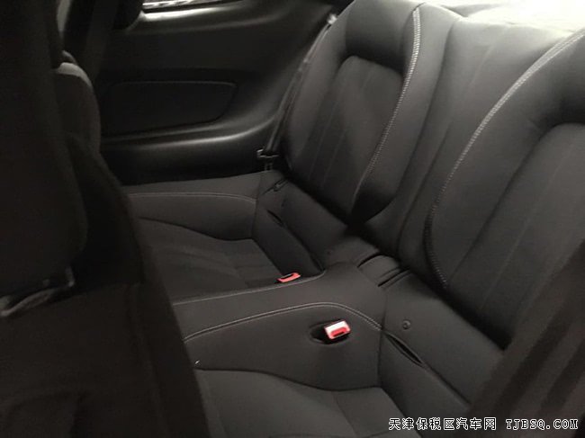 平行进口车19款福特野马2.3T加规版 天津港现车31万优享