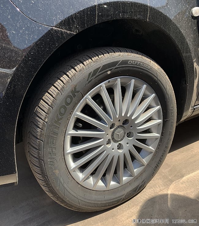 2018款奔驰METRIS美规版 7座真皮/17轮/金属漆现车37万