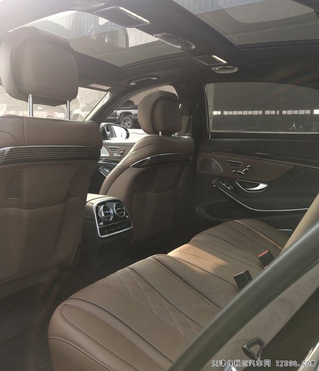 19款奔驰S560加规版 全景天窗/柏林之声/20轮现车176万