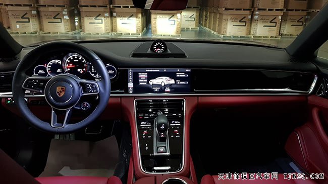 2018款保时捷Panamera墨西哥版 4座/21轮/全景现车131万