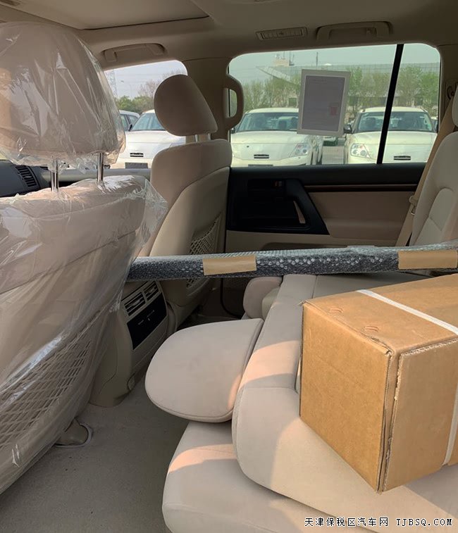 19款丰田酷路泽4000中东版 8气囊/7座/天窗现车69.2万