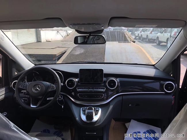 18款奔驰V250中东版 金属漆/7座/双电动门现车45万尽享