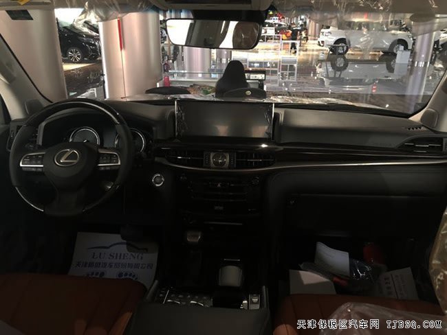 平行进口车雷克萨斯LX570中东版 18款铂金版现车143万购