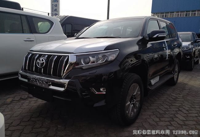2019款丰田普拉多3000中东版 18轮/天窗/后挂现车59.8万