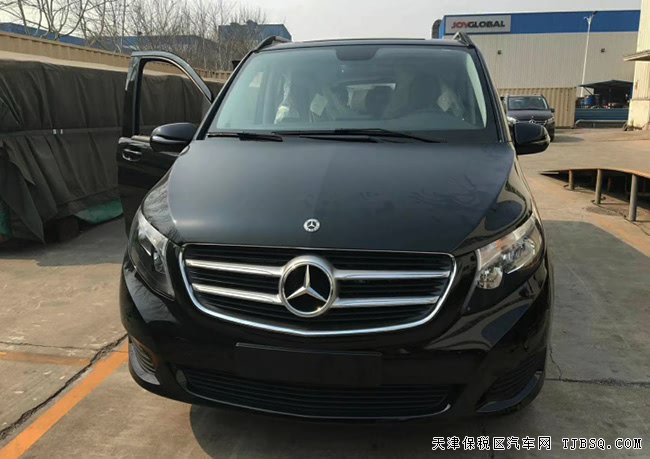 平行进口18款奔驰V250中东版 6座/17轮/电动门现车45万