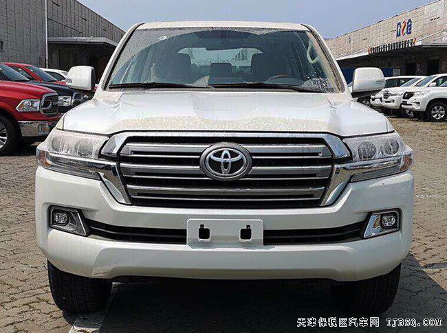2018款丰田酷路泽4600中东版 7座/后挂/天窗现车78.5万