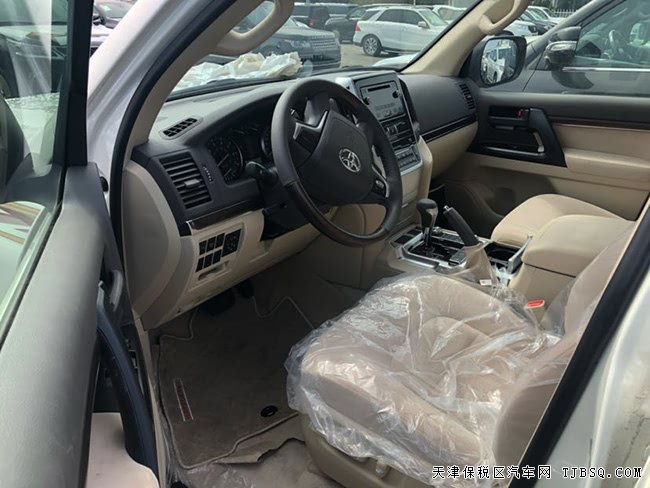 19款丰田酷路泽4000中东版 陆地巡洋舰震撼呈现