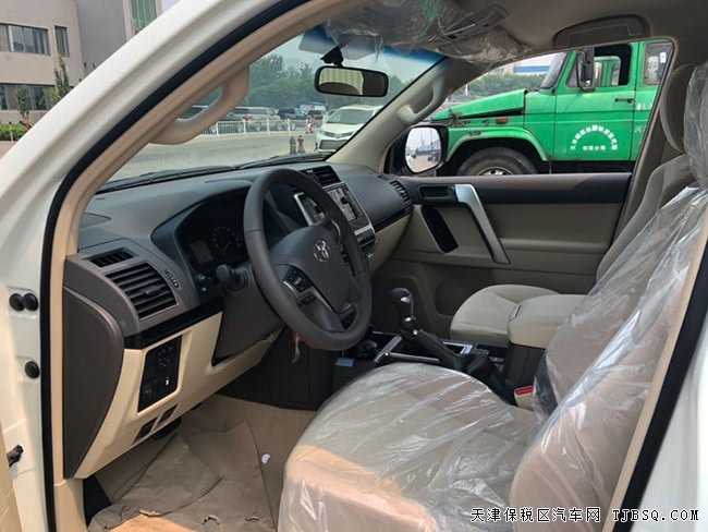 2019款丰田霸道2700中东版 7座/17铝轮/冰箱现车41.8万