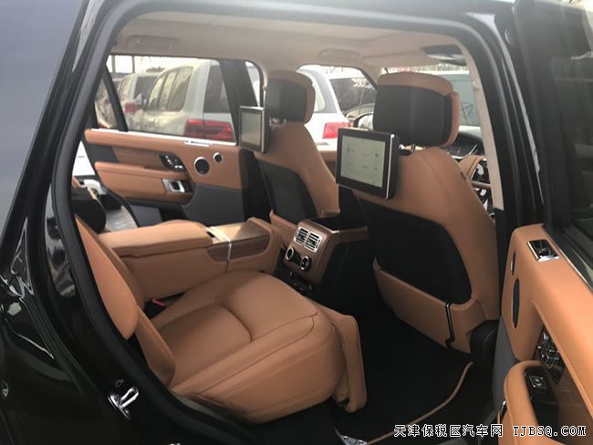 2019款路虎揽胜3.0T柴油创世加长 22轮/创世包现车153万